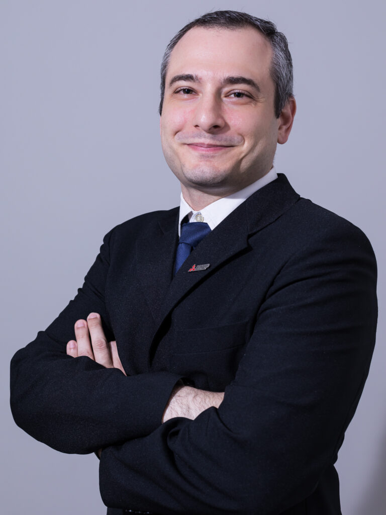 Início 10 Alexandre Serain